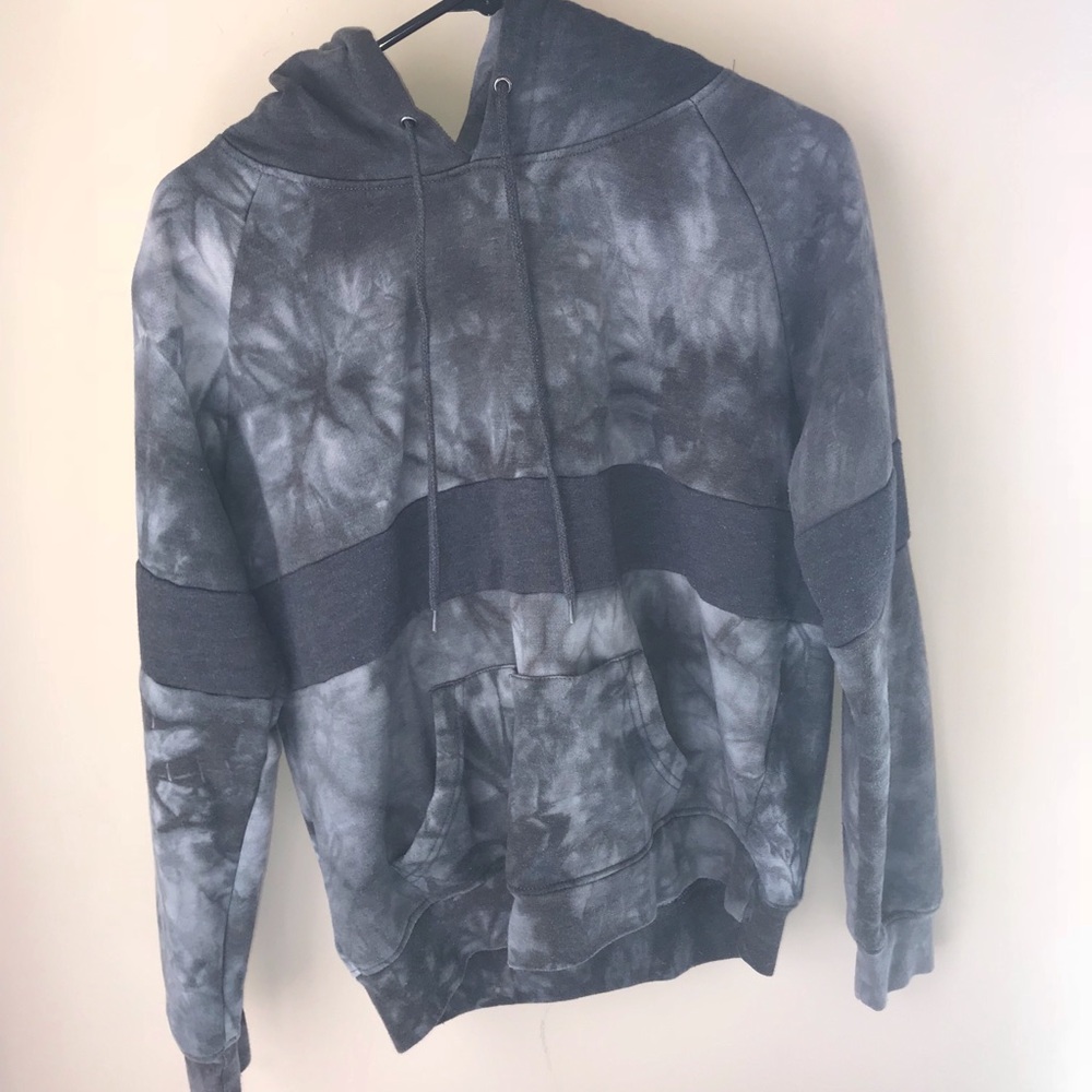 Marble sweater